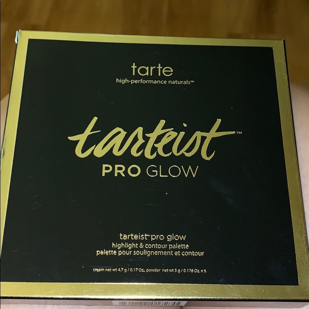 Tarte pro glow highlight and contour palette